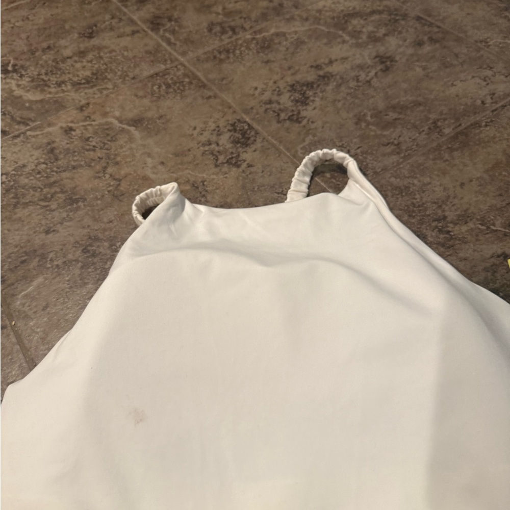 🍯White Sleeveless active Dress little black spot from store see pics - Picture 2 of 8